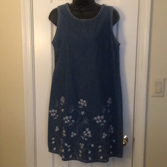 Shift Dress with White Floral Stitching - Picture 1 of 4